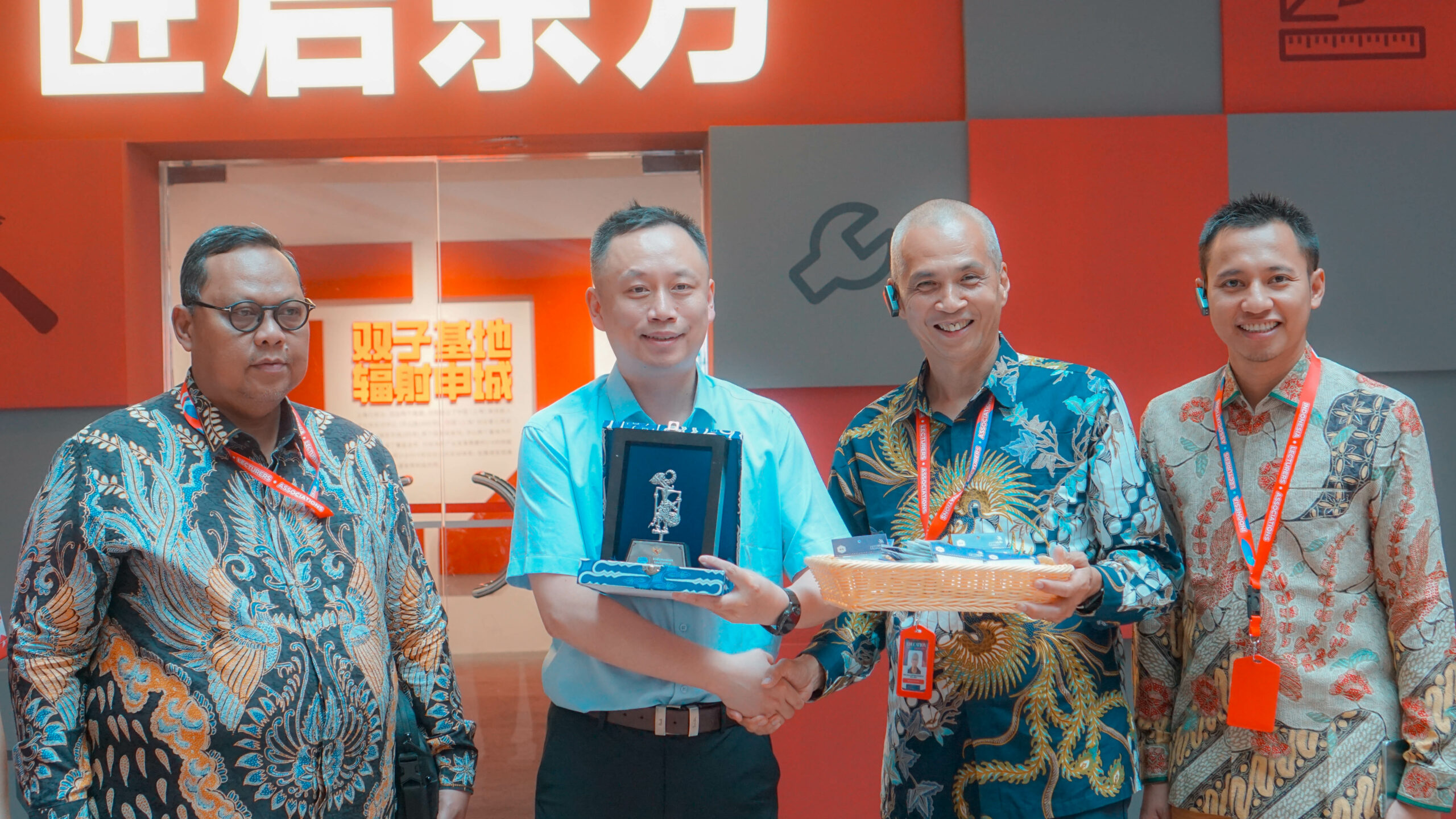 Raharja Adopsi Model Learning Factory dari Shanghai: Wujudkan Mahasiswa Siap Kerja
