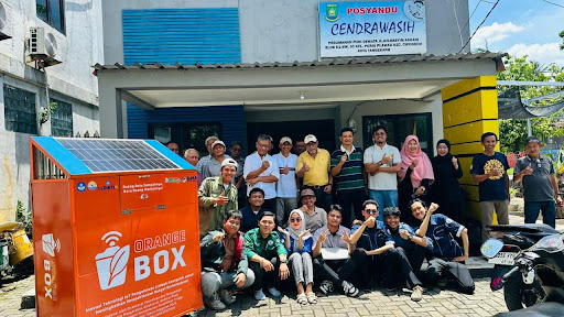 MONEV Pengabdian kepada Masyarakat Universitas Raharja 2025: Inovasi IoT untuk Pengelolaan Limbah Anorganik