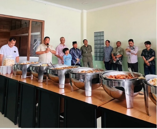 Universitas Raharja Gelar Makan Siang Bersama, Bentuk Syukur Pencapaian 2025 dan Sambut Harapan 2026