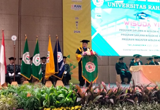 Wisuda VII Tahun Akademik 2025/2026 Universitas Raharja: Lulusan Didorong Jadi Agen Perubahan di Tengah Masyarakat